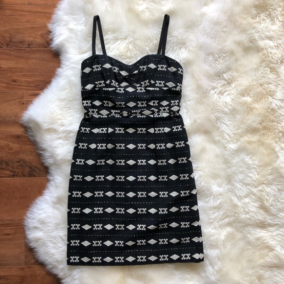 Nanette Lepore Dresses & Skirts - Nanette Lepore Embroidered Belted Sheath Dress 4